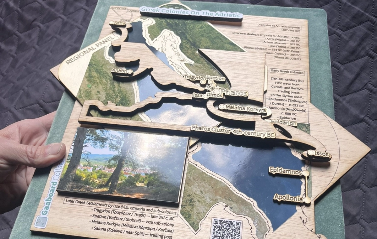 Pharos module – layer detail: gloss and matt